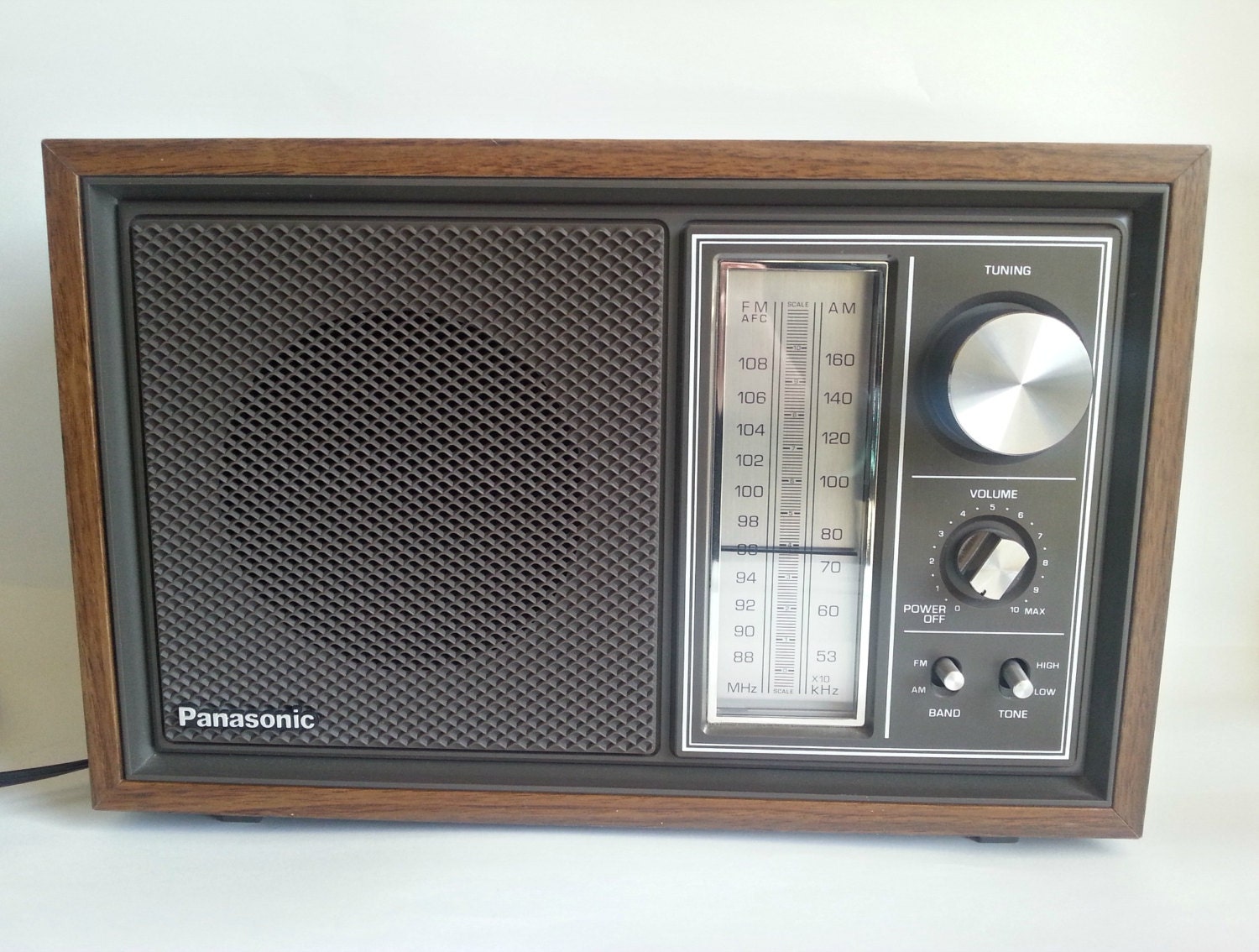 Vintage Radio Panasonic Re 6389 Table Top Am Fm Radio