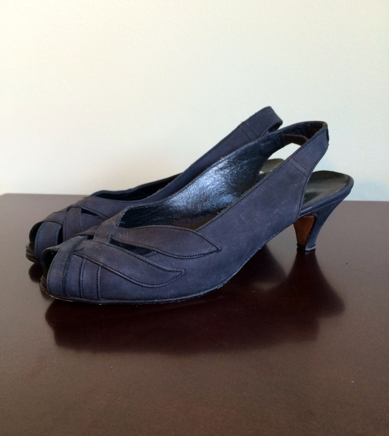 1970’s black criss cross heels (5.5) – Haute Juice