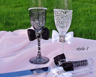 White and Black Wedding Glasses, Wedding Flutes, Toasting Flutes, Wedding Champagne Glasses, Bride and Groom Flutes, Personalized gift