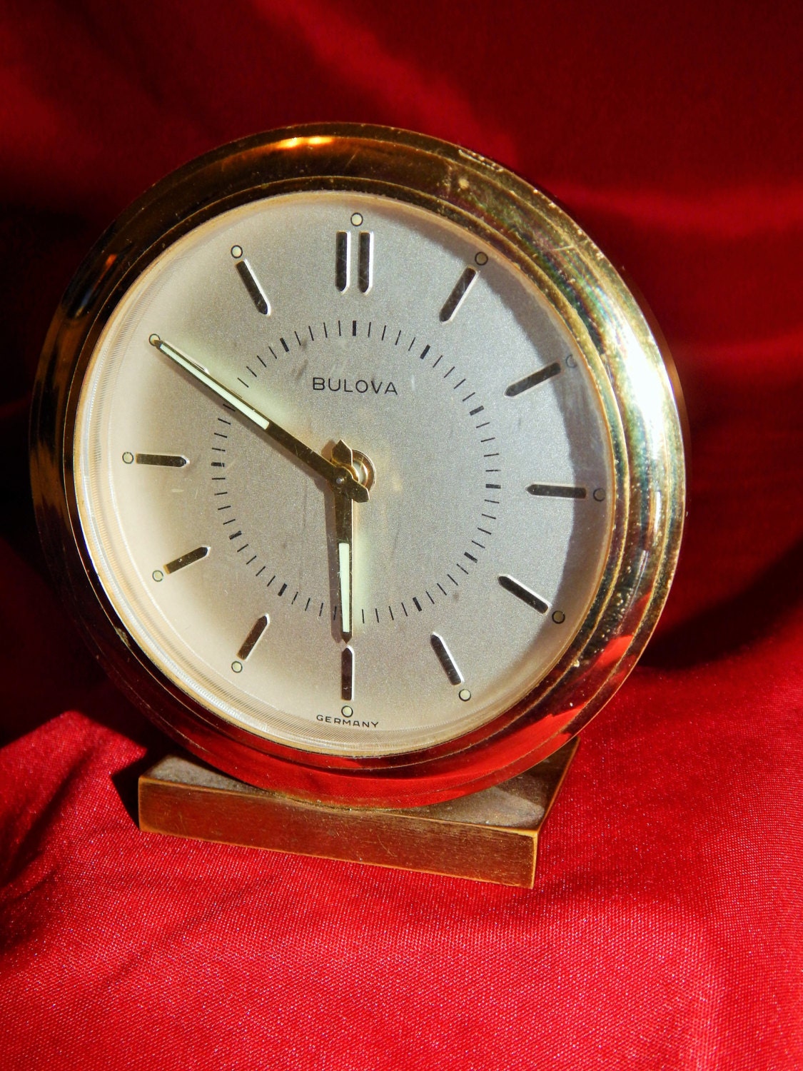 Bulova Antique Brass Round Alarm Clock. This clock by