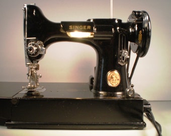 Used 1946 Singer 221 Featherweight Portable Sewing Machine w/ Carry ...