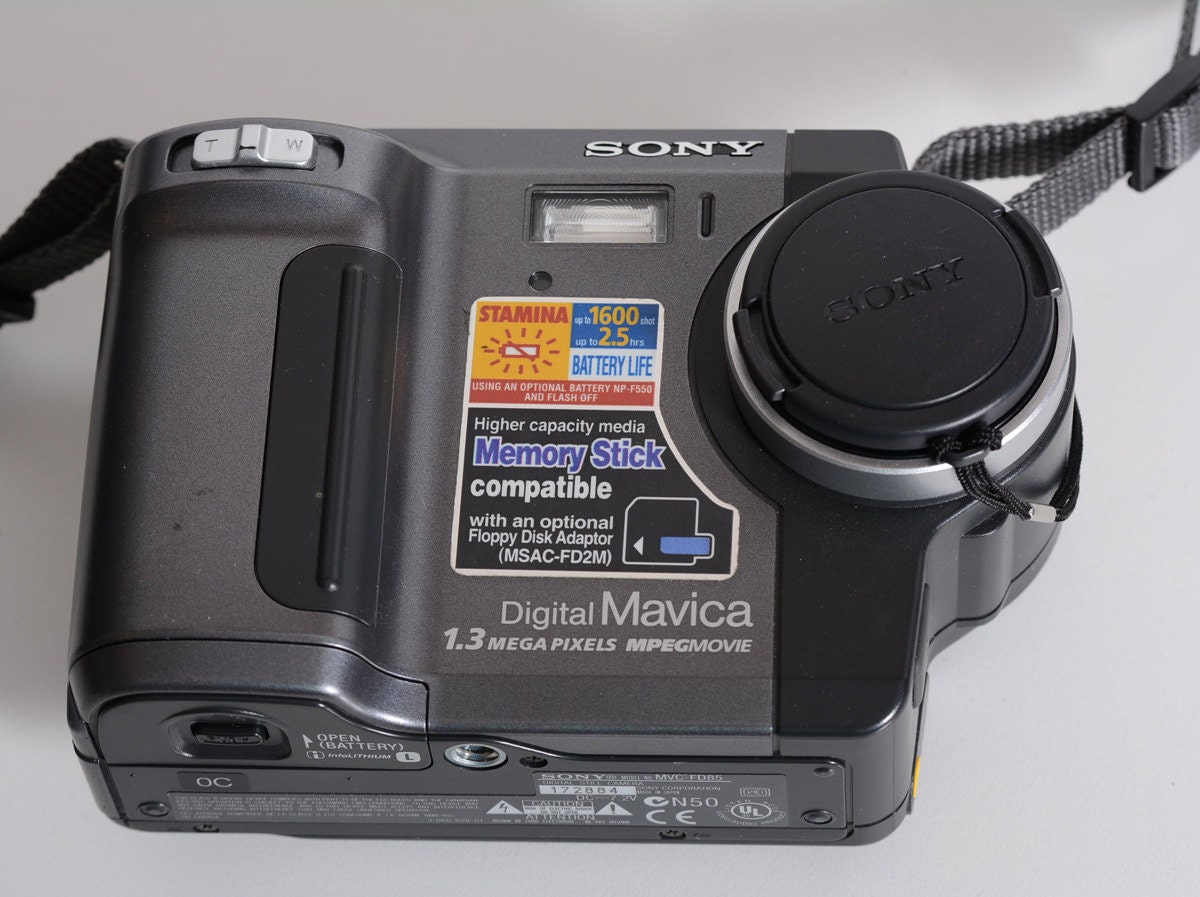 Vintage Sony Digital Camera Takes Floppy Discs Super Retro