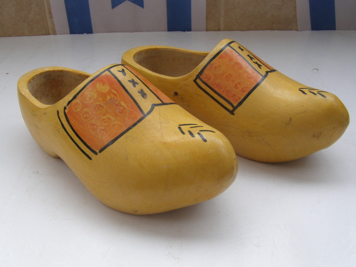 Vintage Marvelous 800gr Pair of Dutch Wooden Shoes size 36