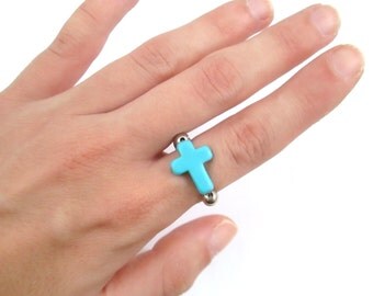 Sideways turquoise cross ring adjustable