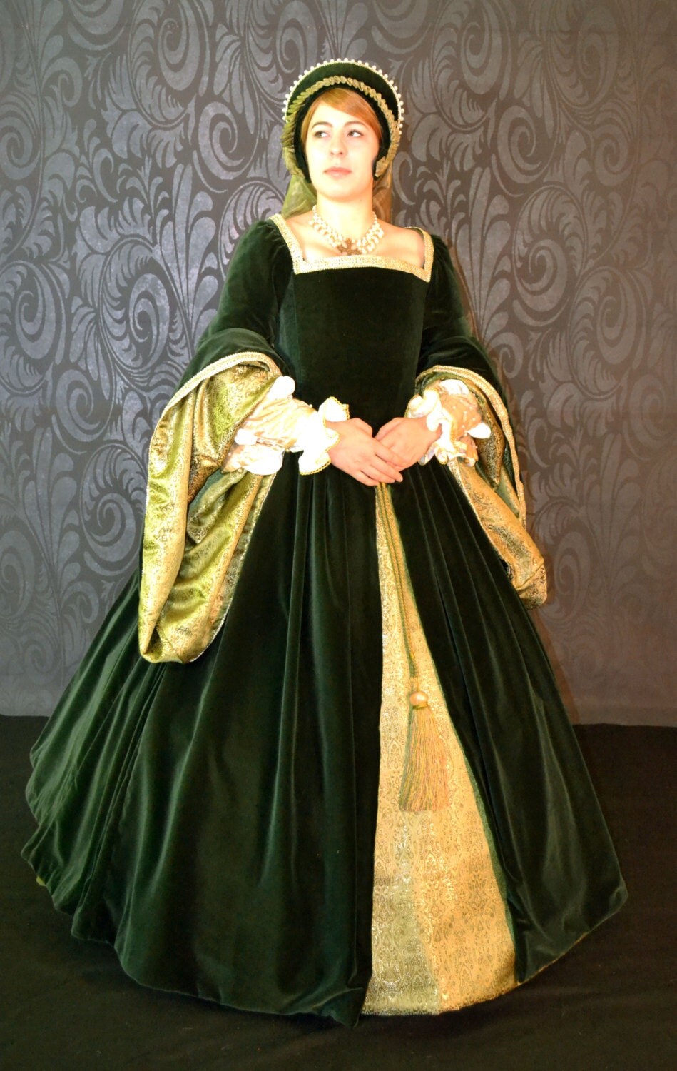 Custom Tudor Elizabethan Gown