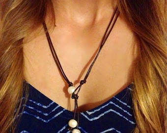 Freshwater Pearl and Leather Lariat Necklace