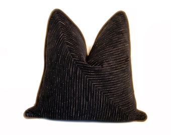 18" Luxe Black Velour Ribbed Pillow