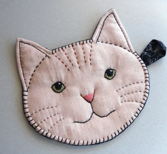 Handmade: Cat Face Pot Holder With Embroidery And Cat Print