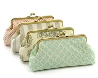 Bridesmaid Gifts Wedding Party Purses Custom Personalized Bridesmaid Clutches Purses Bags - SALE