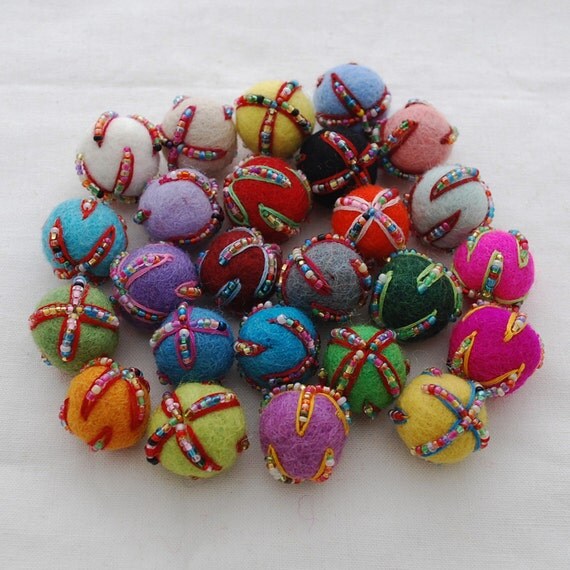 100 Wool Felt Balls Embroidery Beaded Felt Balls 25 Count