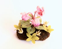 Melody Jane Dollhouse Miniature - Pink Cyclamen Flowers In Planter, 1:12 Scale