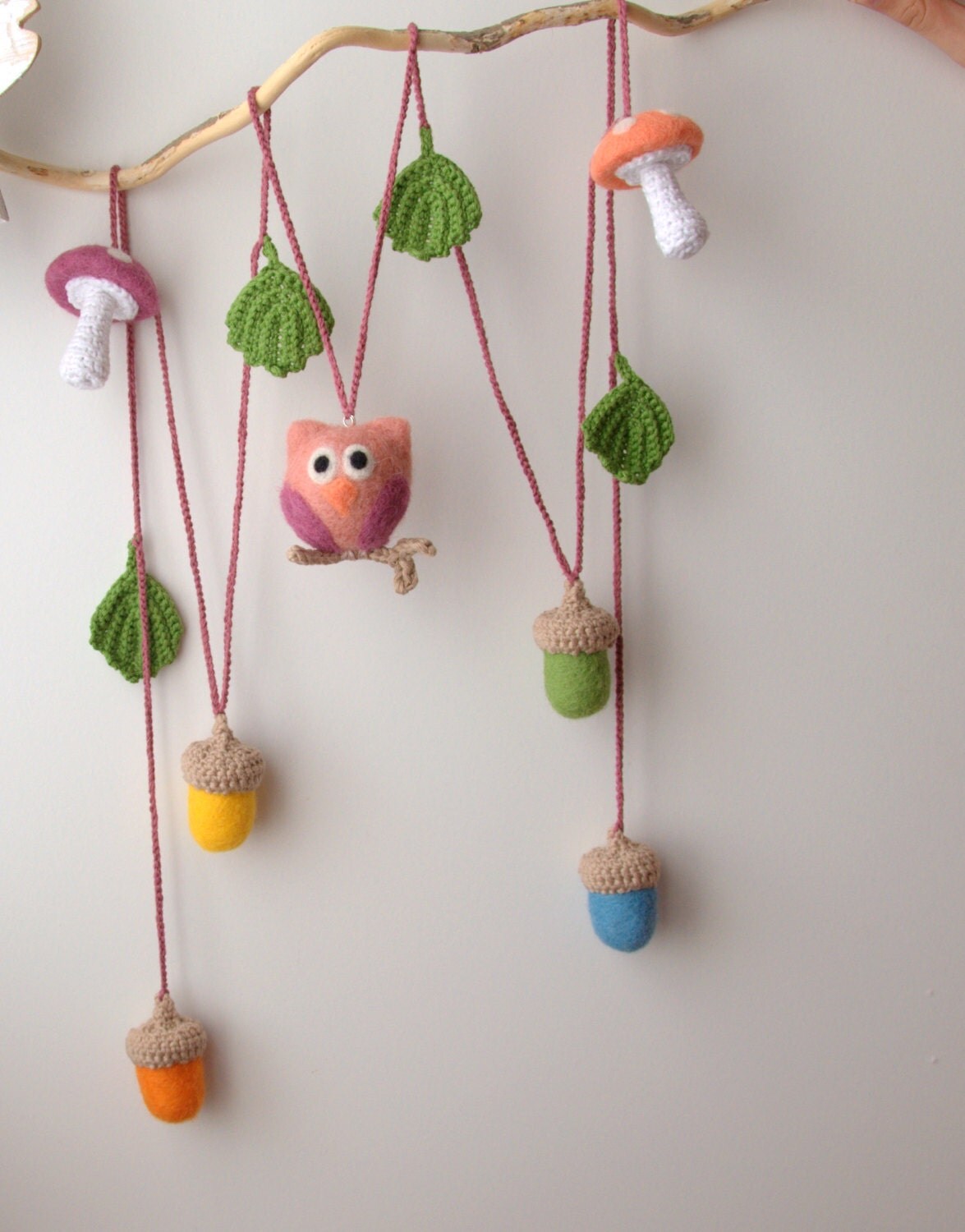 Woodland nursery garland for baby girl boy felted 4 big acorns