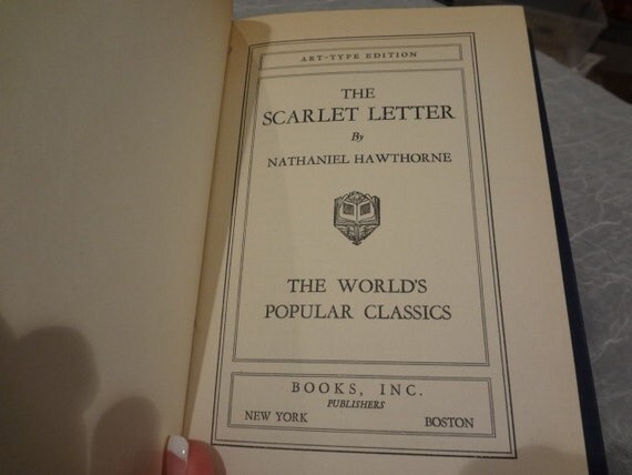Nathaniel hawthorne writing style scarlet letter