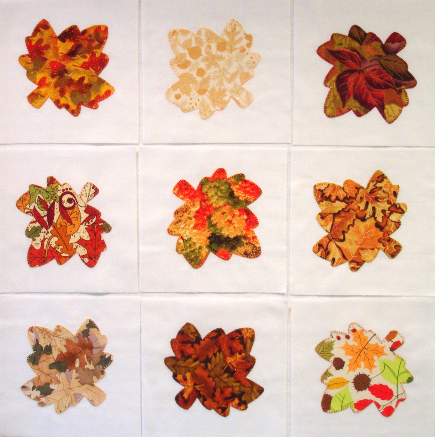 maple-leaves-appliqued-quilt-blocks