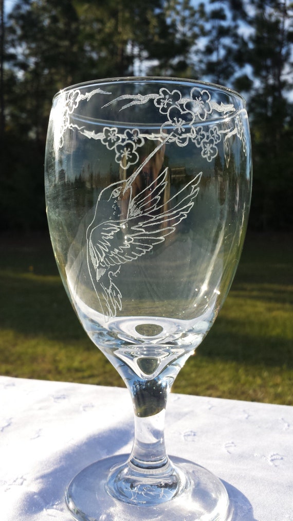 Hummingbird Goblet Etched Goblet By Batsbelfrycrafts On Etsy