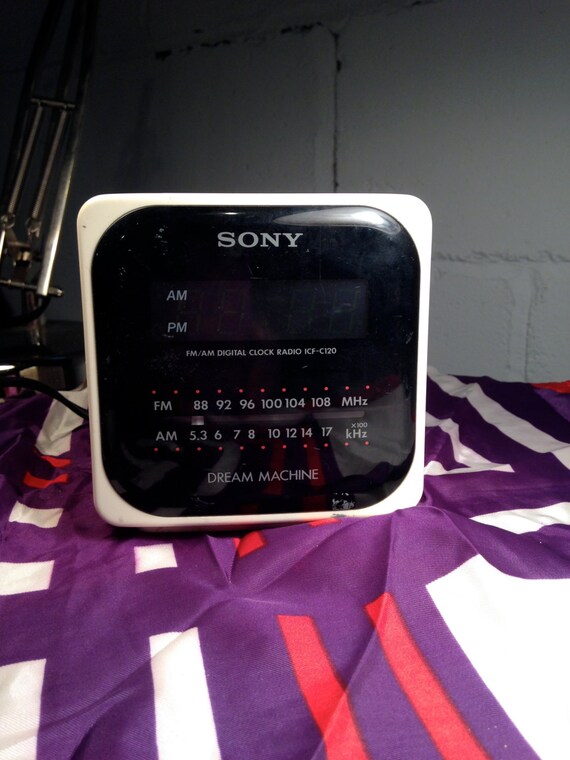 Sony Dream Machine Alarm Clock AM/FM Radio ICFC120