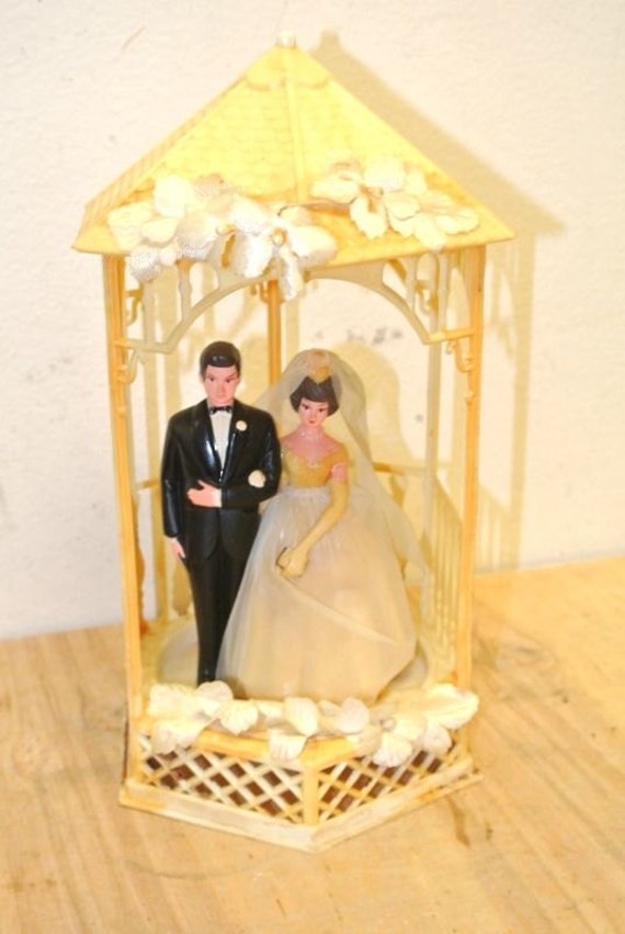 Vintage Bride and Groom in Gazebo Cake Topper 1960's