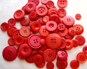 75 RED ORANGE Buttons Assorted sizes, Sewing, Grab Bag, Crafting, Jewelry (N-17)