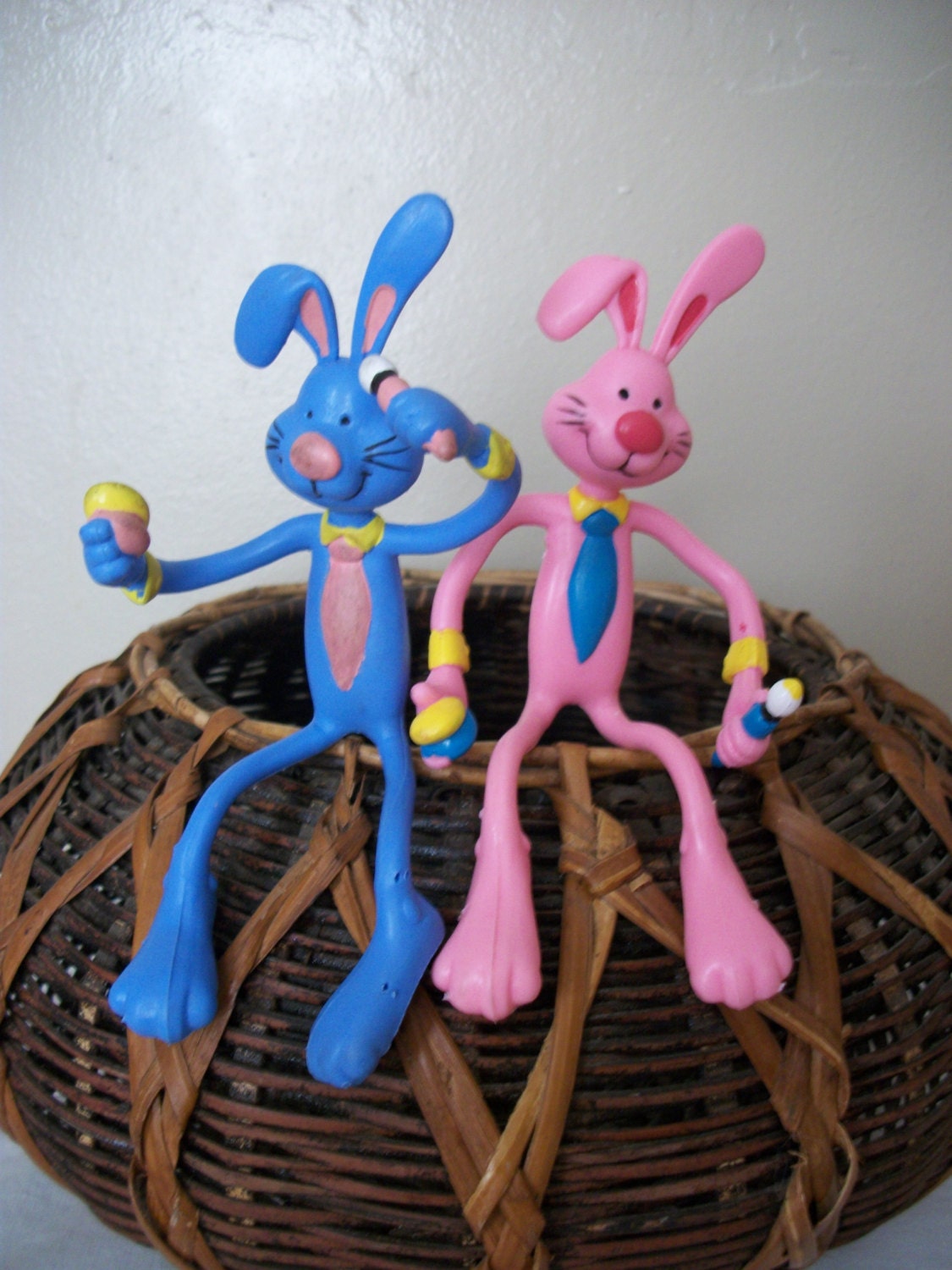 Bendable easter bunny