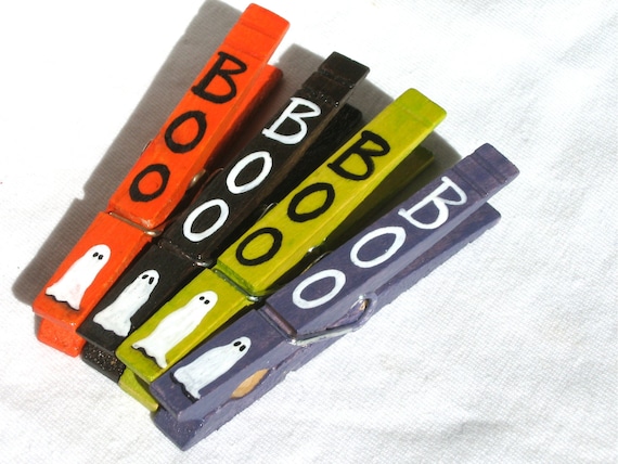 HALLOWEEN BOO CLOTHESPINS hand painted magnetic