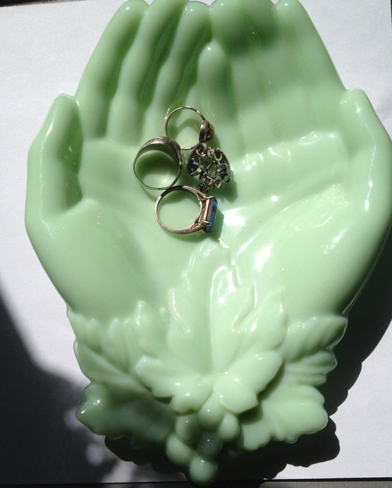 Westmoreland Milk Glass Jadeite HANDS Grape Dish Jewelry Tray