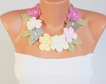 Statement necklace ,crochet jewelry ,crochet bip necklace,crochet necklace, fiber necklace