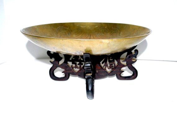 Sale Chinese Brass Etched Bowl On Wood Stand Vintage Brass 1089