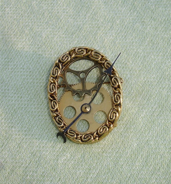 Steampunk Brooch with Gears and Clock Hand