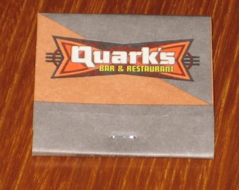 Star Trek Deep Space 9 Quark's Lounge Keepsake (1 Keepsake)
