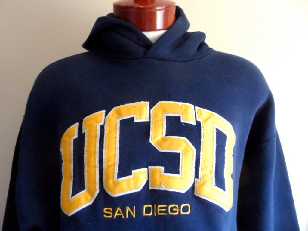 Go UCSD Tritons vintage 90s University of California San Diego