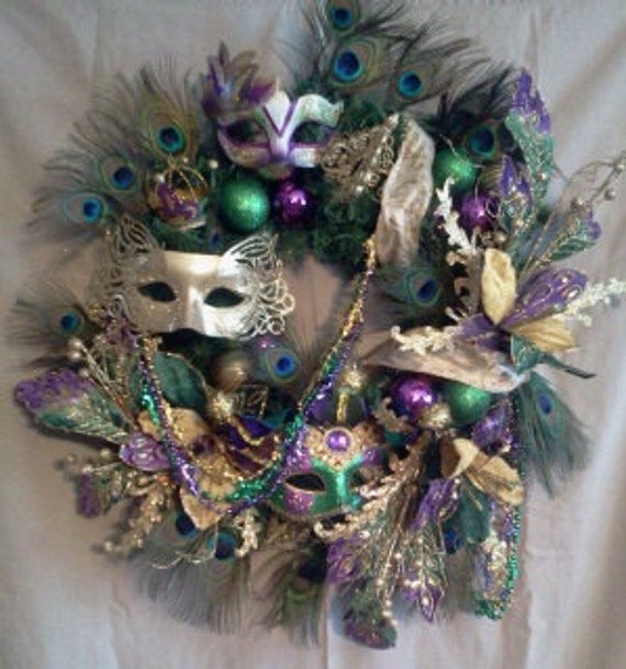 mardi gras wreath mask