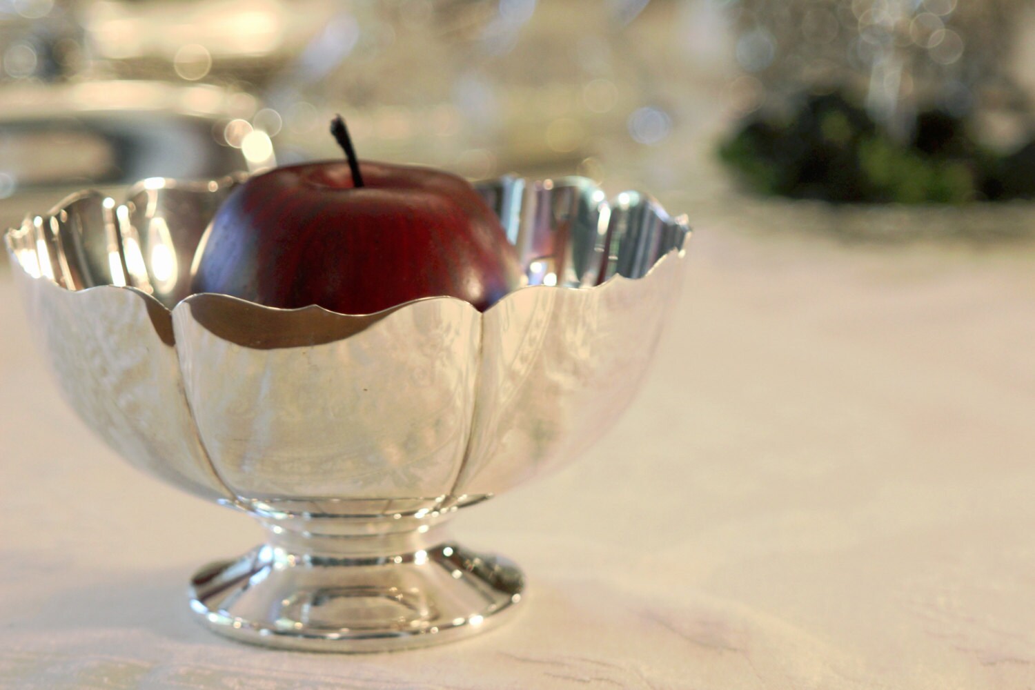 Silver Plate Pedestal Bowl Scalloped Edge Dublin Pattern Fisher