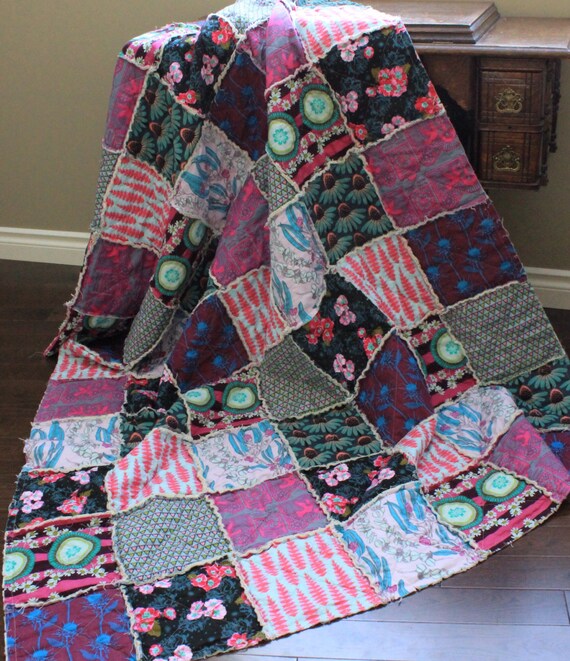 Rag Quilt Throw Quilt Couch Blanket Anna Maria by RozonsRags