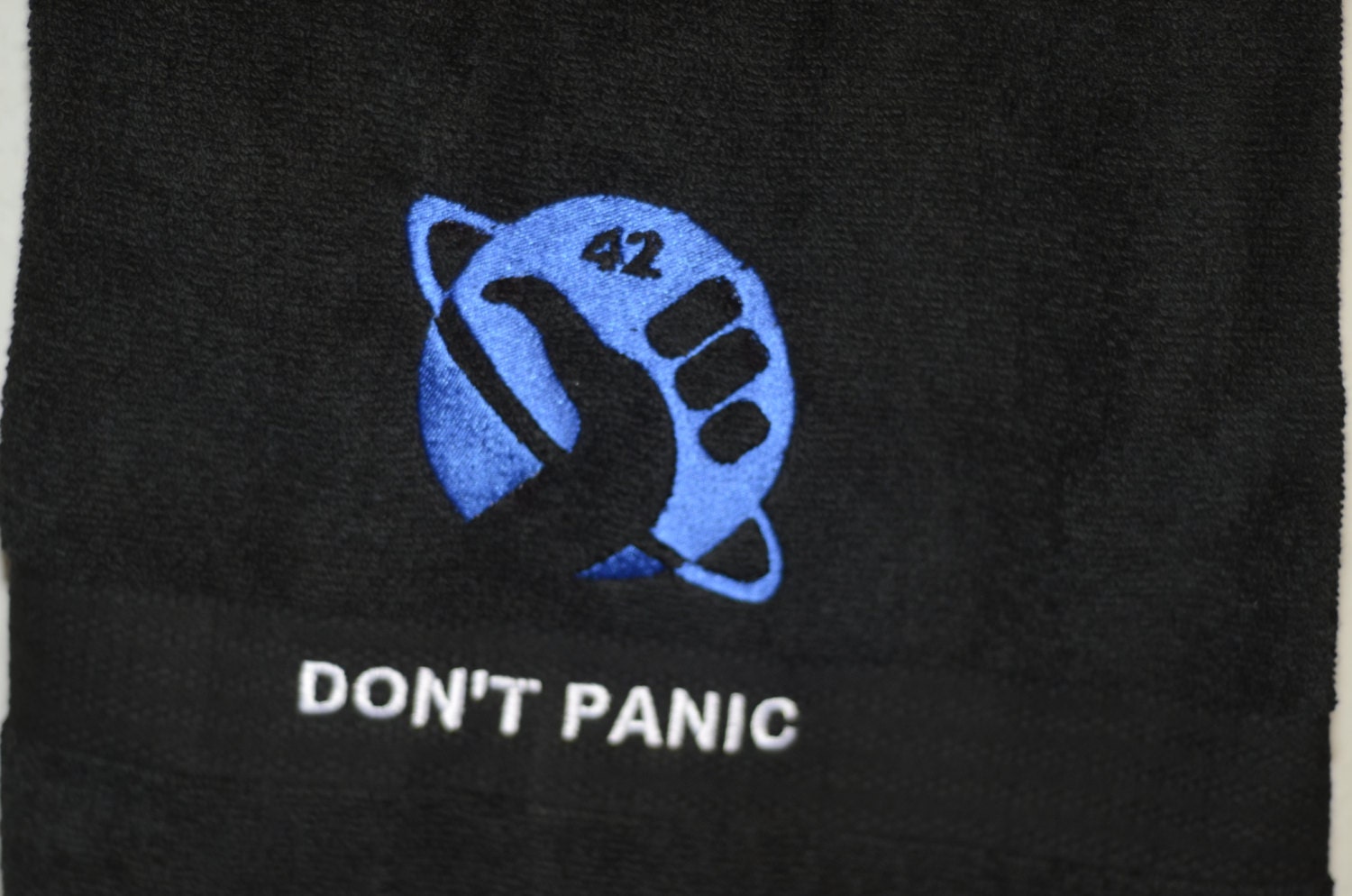 Hitchikers Guide To The Galaxy Towel Don't Panic 42