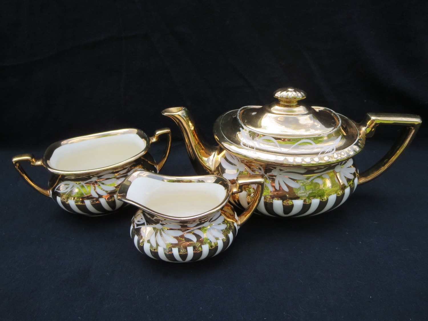 Antique Gibsons tea set / teapot Cremer Sugar pot