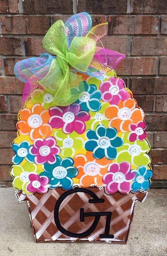Flower Basket Door Hanger by JustPlainADoorAble on Etsy