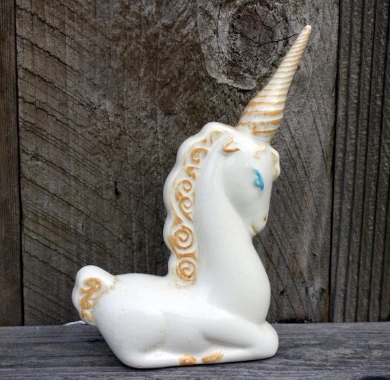 unicorn statues figurines