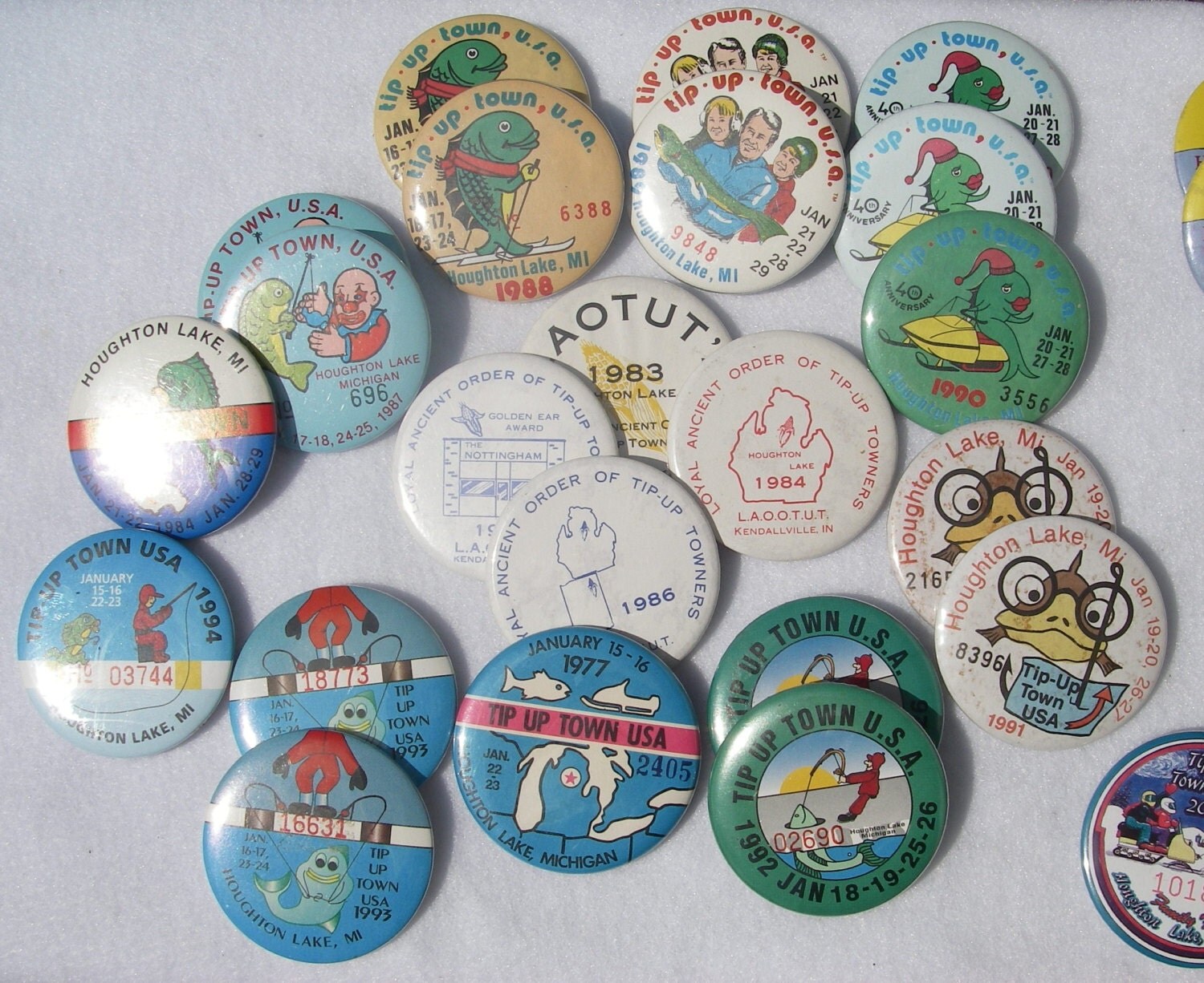 Vintage Collectible Michigan Souvenir Tip Up Town USA Houghton