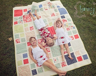 custom quilt, modern quilt, made to order quilt, modern patchwork, vintage style quilt, beach blanket, full size quilt, twin size quilt