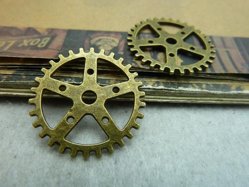 10pcs 25mm Antique bronze sawtooth Gear toothed wheel by LHHL