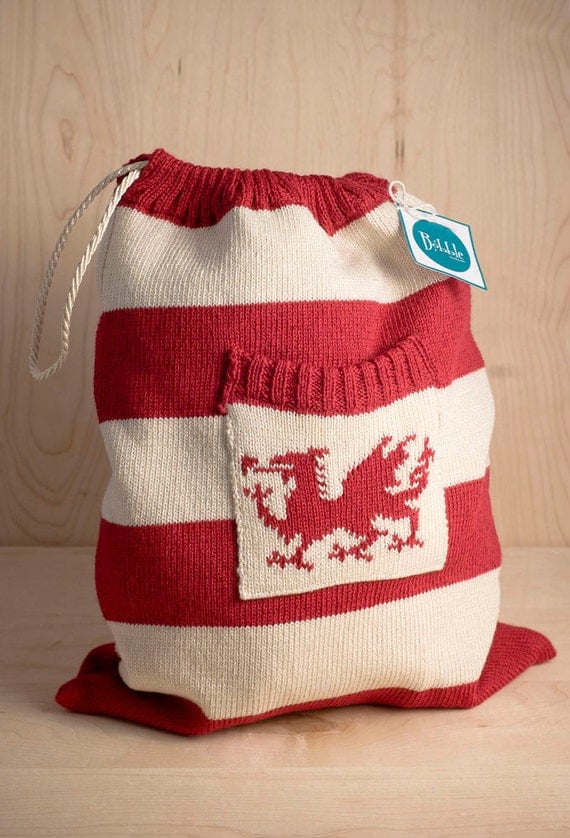 Knitted drawstring bag with Welsh Dragon motif by Bobblehandmade
