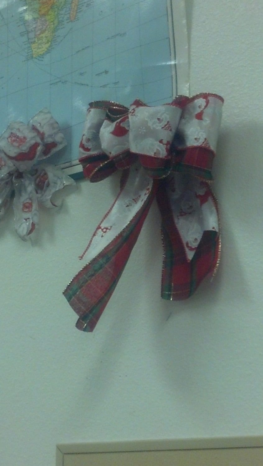 Handmade holiday bows! Great to use for decorating, gift wrapping, hair bows...