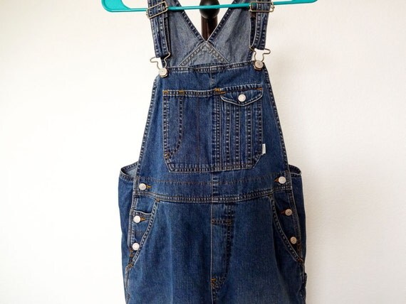 Shop by category Old Navy New Women's Clothing Get ready to shop Old Navy new women's clothing for the latest new women's fashion. Get everything you need from tops to bottoms that will freshen your wardrobe.