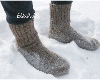 Of sheep's wool socks / Носки из овечьей шерсти