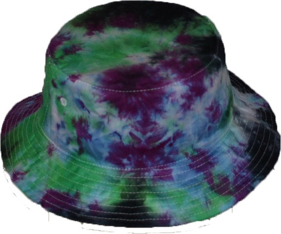 Tie-Dye Bucket Hat Purple Green Black onesize 22.5 by SteezyWorkz