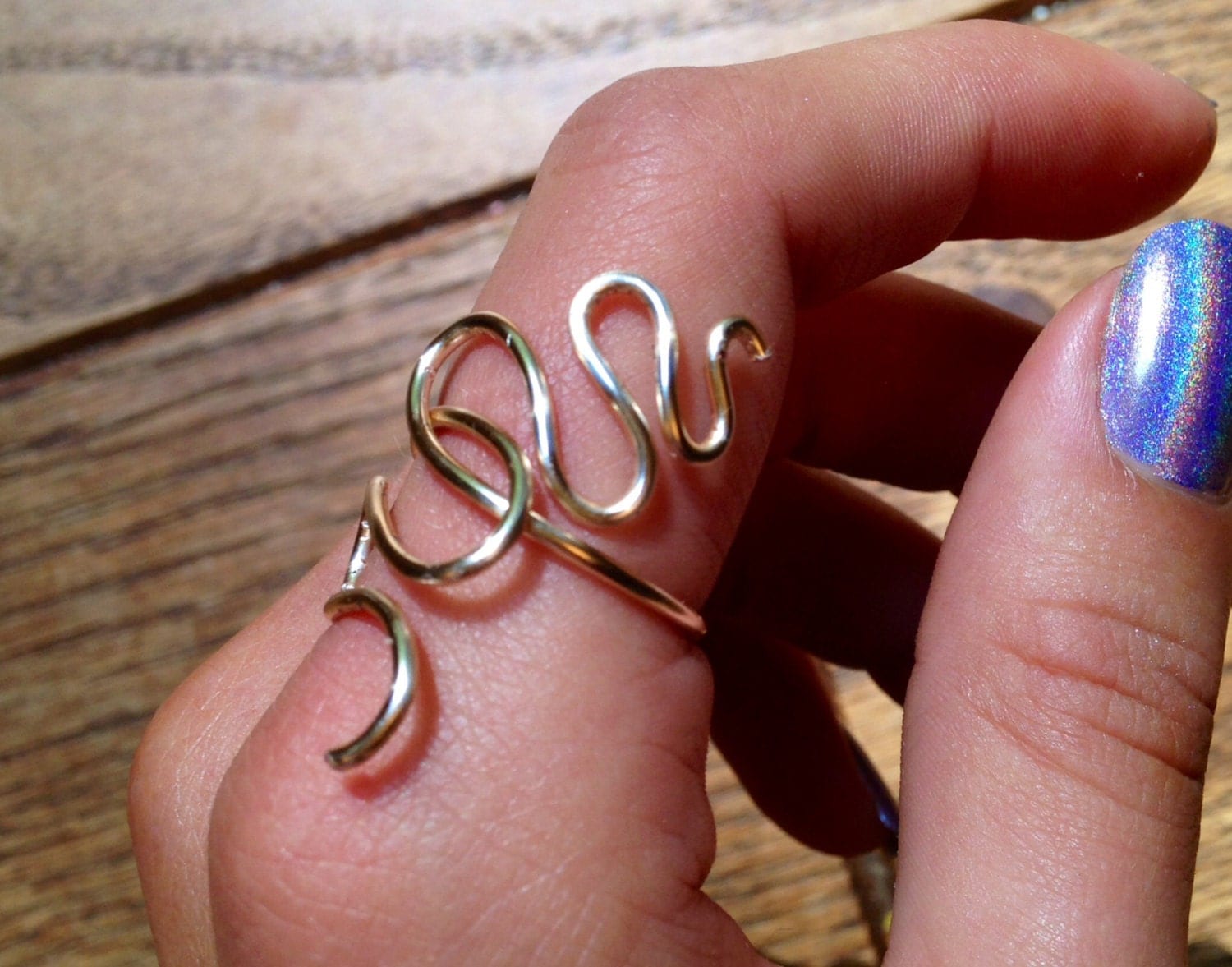 Gold Wire Index Finger Ring With Snaking Shape