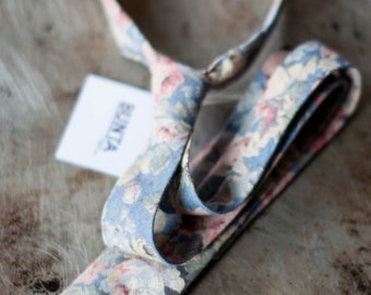 Bunta Peacemaker floral tie