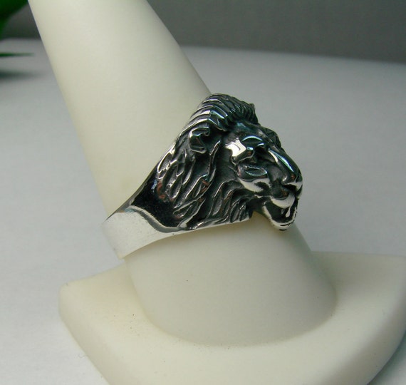 Lion Ring - Sterling Silver Ring