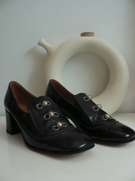 1960s mod shoes/ 60s black patent leather shoes/ made in Italy