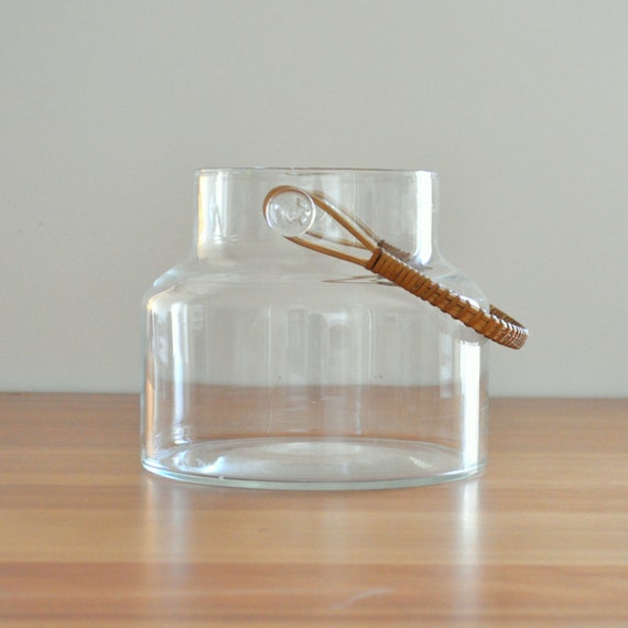 takahashi glass jar with rattan handle